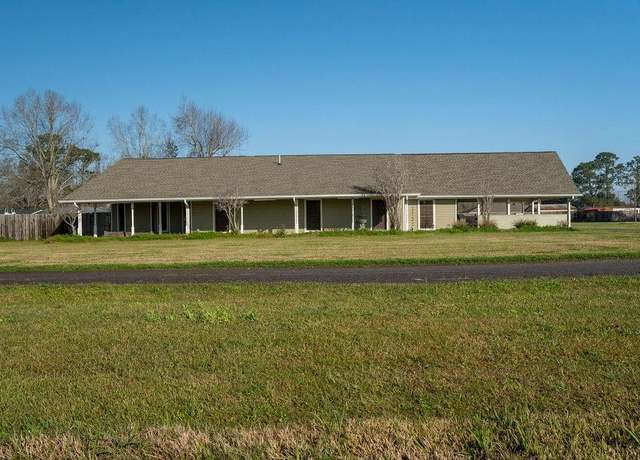 Property at 118 Mac Ct, Gray, LA 70360, 4 beds, 3 baths