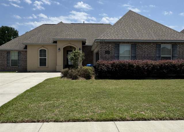 Property at 21012 High Plains Dr, Zachary, LA 70791, 4 beds, 2 baths