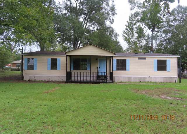 Property at 13477 Elm Dr, Walker, LA 70785, 3 beds, 2 baths