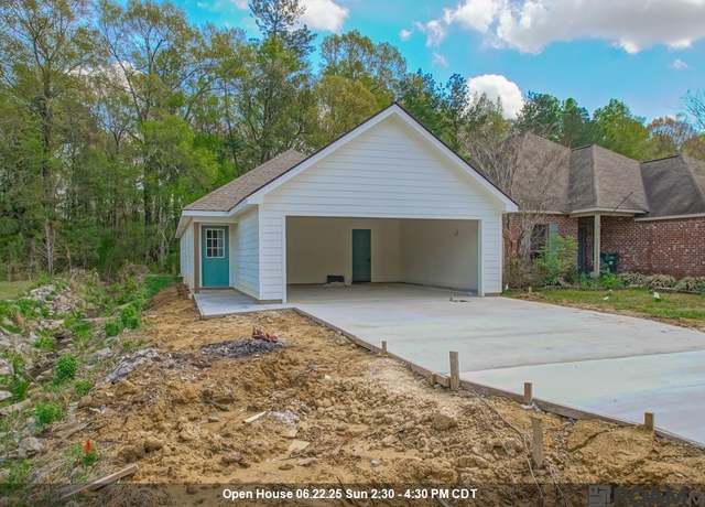 Property at 38254 Shelby Dr, Denham Springs, LA 70706, 4 beds, 2 baths