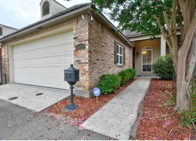 Property at 2020 Lac Cache Ct, Baton Rouge, LA 70816, 3 beds, 2.5 baths
