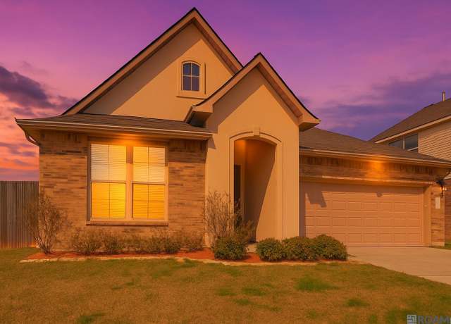 Property at 4726 Mendocino Way, Baton Rouge, LA 70817, 4 beds, 3 baths