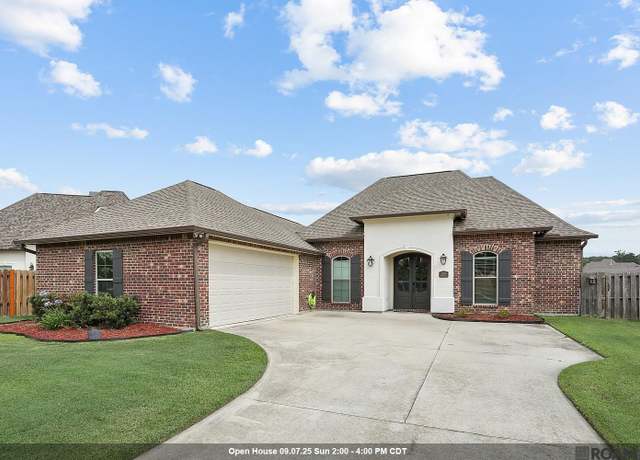 Property at 15956 Redstone Ct, Pride, LA 70770, 4 beds, 3 baths