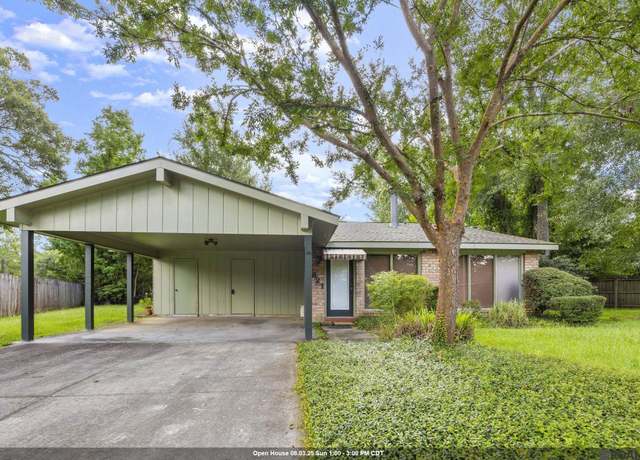 Property at 5821 Fort Sumpter Dr, Saint George, LA 70817, 3 beds, 2 baths