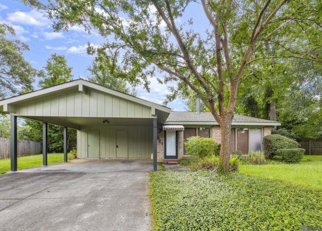 Property at 5821 Fort Sumpter Dr, Saint George, LA 70817, 3 beds, 2 baths
