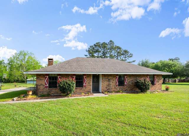 Property at 11436 Tonawanda St, Port Allen, LA 70767, 4 beds, 2 baths