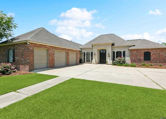 Property at 8595 Ormand Dr, Zachary, LA 70791, 4 beds, 3 baths
