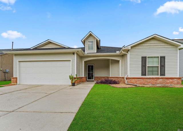 Property at 22807 Lafourche Ln, Denham Springs, LA 70726, 3 beds, 2 baths