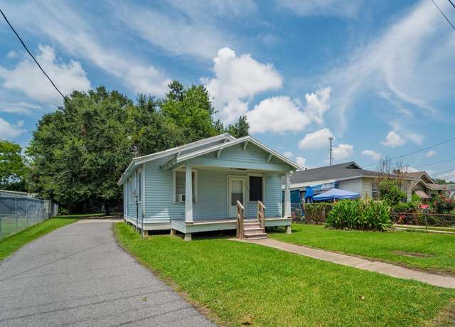 Property at 1318 Lafayette St, Houma, LA 70360, 3 beds, 1 bath