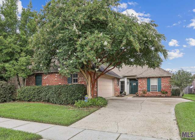 Property at 8672 Foxfield Dr, Baton Rouge, LA 70809, 3 beds, 2 baths