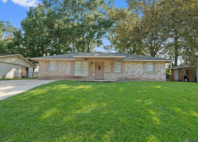 Property at 2608 Boxwood Dr, Baker, LA 70714, 4 beds, 2 baths