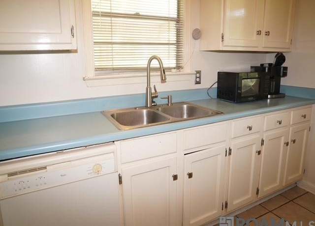 Property at 514 Susan Dr, Hammond, LA 70401, 3 beds, 2 baths