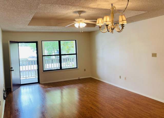 Property at 5323 Blair Ln Unit K-206, Baton Rouge, LA 70809, 2 beds, 2 baths