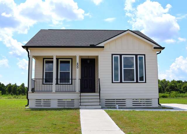 Property at 600 Jean Charles Blvd, Gray, LA 70359, 3 beds, 2 baths
