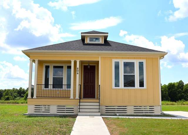 Property at 606 Jean Charles Blvd, Gray, LA 70359, 3 beds, 2 baths