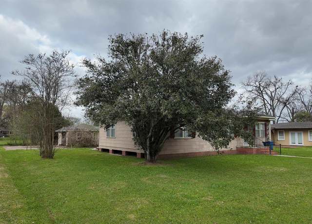 Property at 411 Claiborne St, New Roads, LA 70760, 3 beds, 1 bath