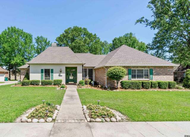 Property at 1243 Roseway Blvd, Zachary, LA 70791, 4 beds, 2.5 baths