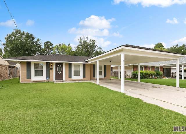 Property at 1113 Michigan Ave, Port Allen, LA 70767, 3 beds, 1.5 baths