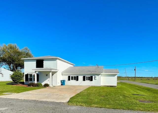 Property at 321 Eagle Dr, Raceland, LA 70394, 5 beds, 2.5 baths