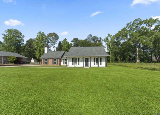Property at 10631 Durmast Dr, Greenwell Springs, LA 70739, 4 beds, 2 baths