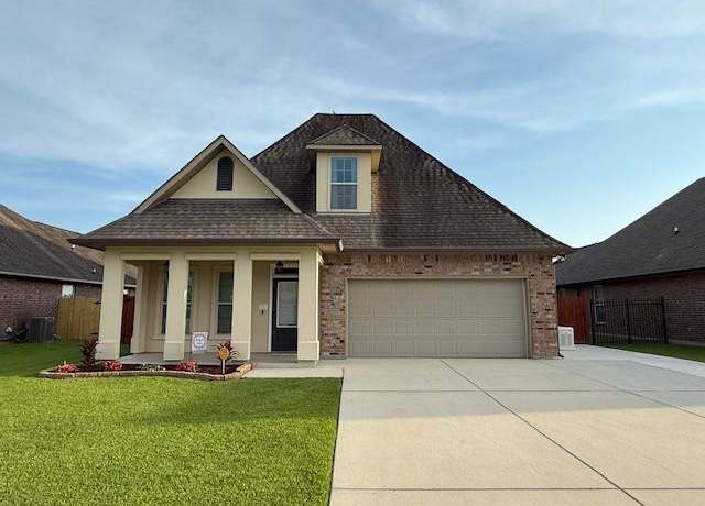 Property at 371 Pond Dr, Thibodaux, LA 70301, 4 beds, 3 baths