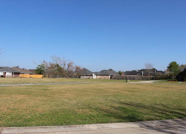 Property at 322 Rue St Rachel, Houma, LA 70360