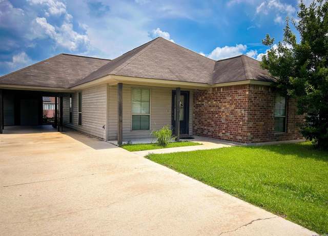 Property at 1032 S Sky Ave, Gonzales, LA 70737, 3 beds, 2 baths