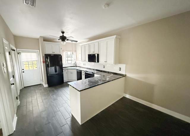 Property at 17215 Strain Rd, Baton Rouge, LA 70816, 3 beds, 2 baths