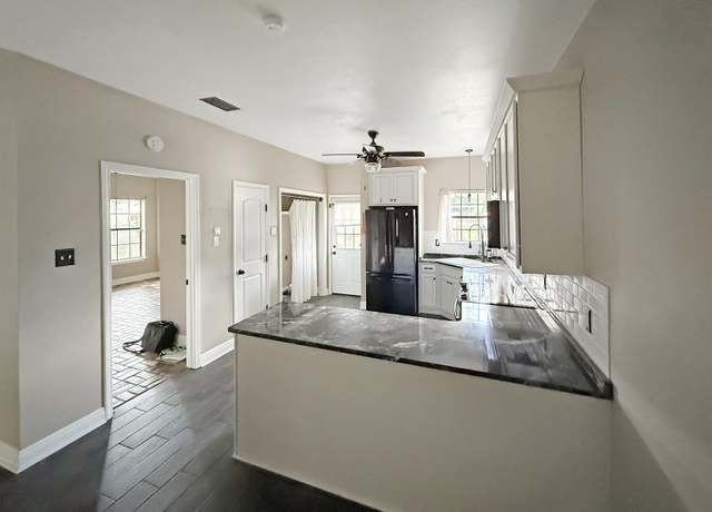 Property at 17215 Strain Rd, Baton Rouge, LA 70816, 3 beds, 2 baths
