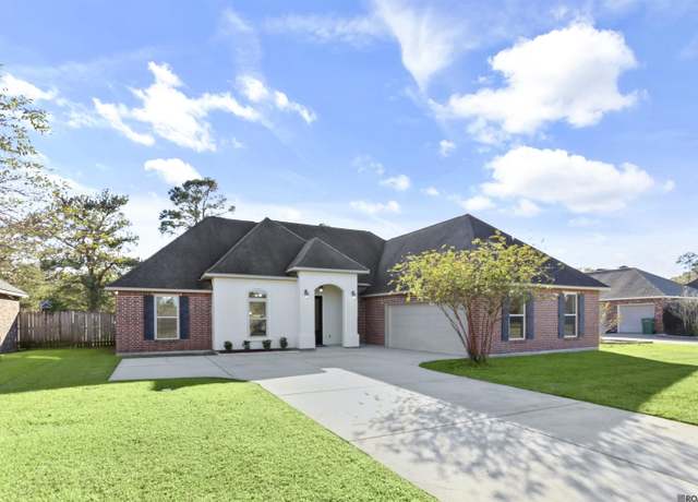 Property at 13876 Cobblestone Dr, Denham Springs, LA 70726, 4 beds, 2 baths