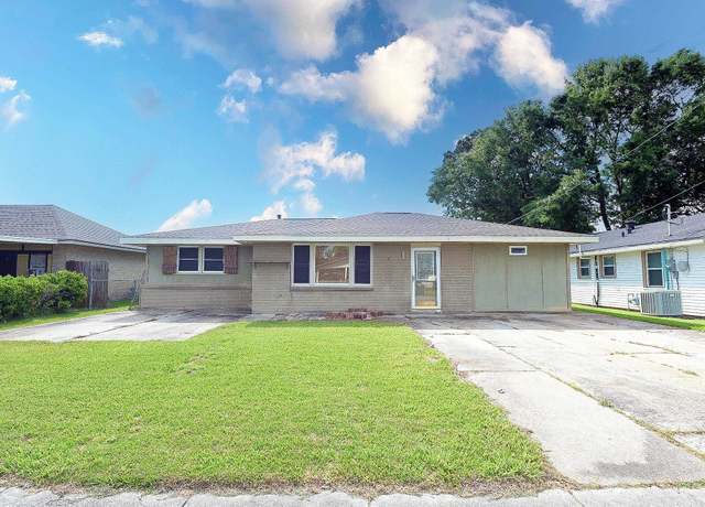 Property at 407 Dauphine Ave, Houma, LA 70363, 4 beds, 1.5 baths