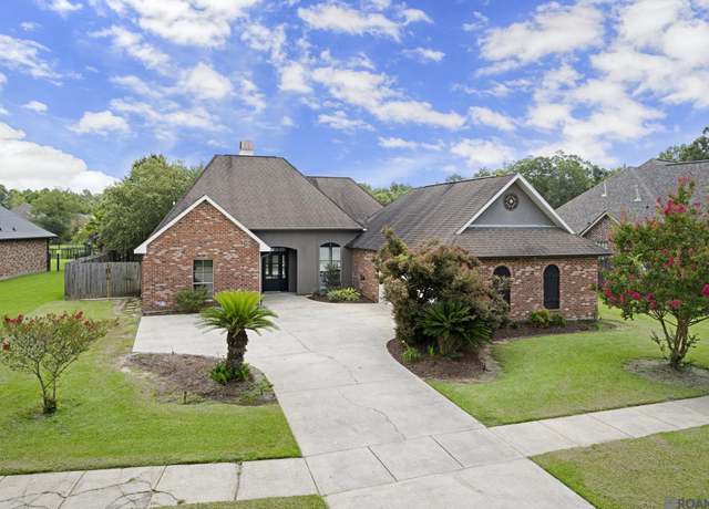 Property at 37716 Rue De Vior, Denham Springs, LA 70706, 4 beds, 3 baths