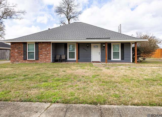 Property at 1944 W Marsden Pl, Baton Rouge, LA 70816, 5 beds, 3 baths