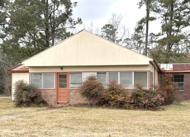 Property at 40256 Hanging Moss Ln, Ponchatoula, LA 70454, 3 beds, 2 baths