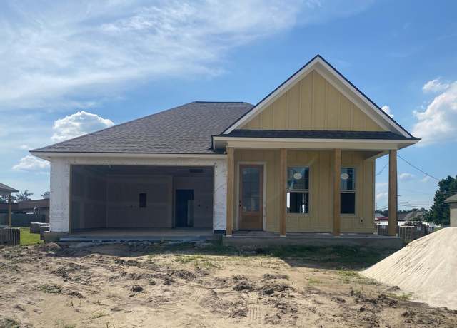 Property at 106 Sophia Dr, Luling, LA 70070, 4 beds, 2 baths