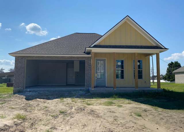 Property at 106 Sophia Dr, Luling, LA 70070, 4 beds, 2 baths