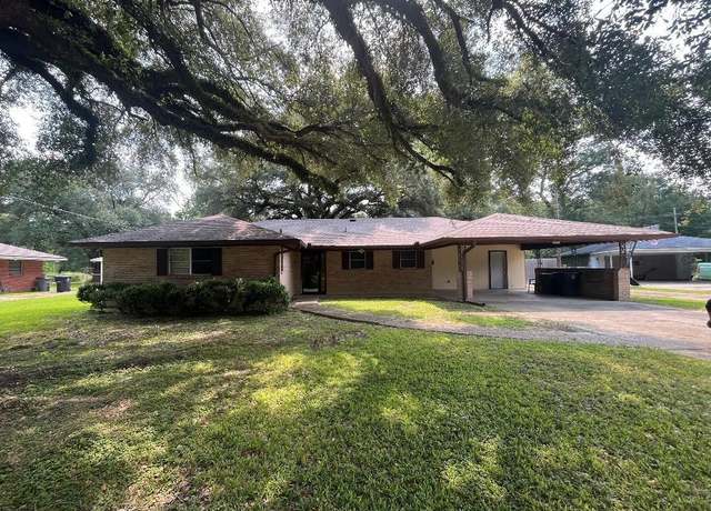 Property at 1340 Hermosa Dr, Baton Rouge, LA 70815, 3 beds, 2.5 baths