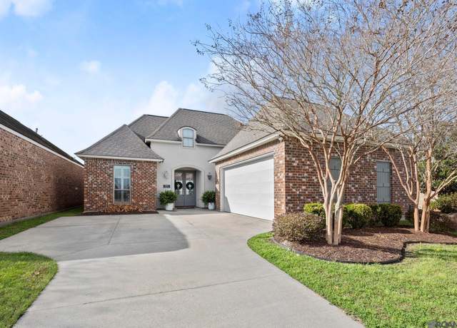 Property at 11043 Hillpark Ave, Saint George, LA 70810, 4 beds, 3 baths
