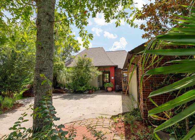 Property at 17202 La Hwy 930, Prairieville, LA 70769, 3 beds, 2 baths