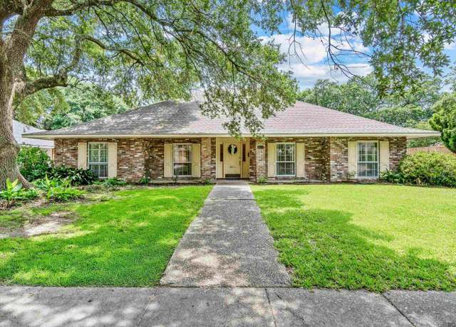 Property at 1338 Oakley Dr, Baton Rouge, LA 70806, 4 beds, 2.5 baths