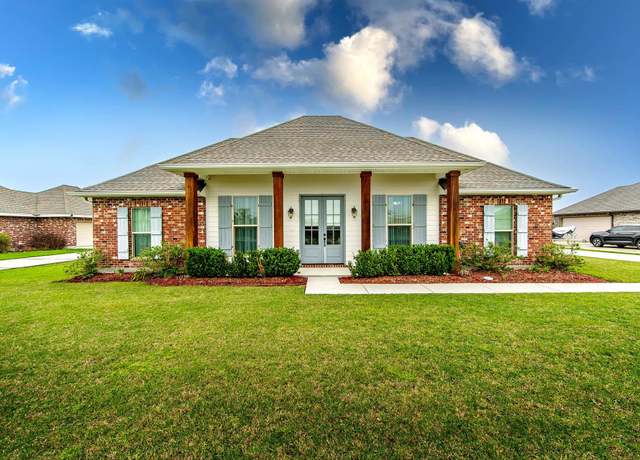 Property at 531 Waverly Rd, Thibodaux, LA 70301, 3 beds, 2.5 baths