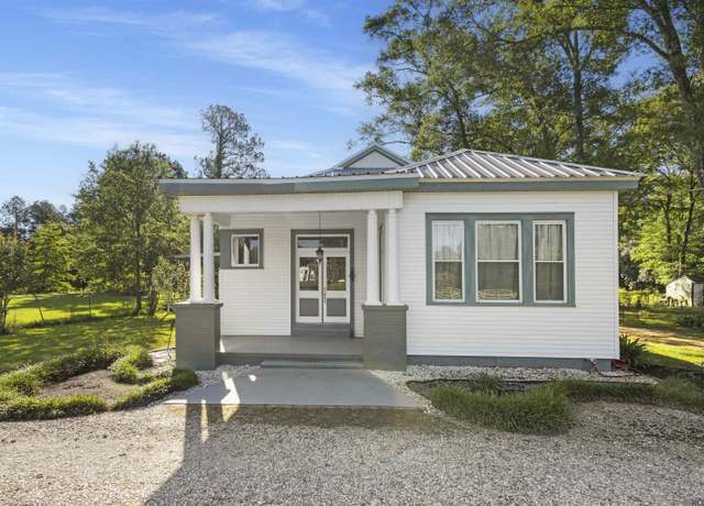 Property at 19960 Greenwell Springs Rd, Greenwell Springs, LA 70739, 3 beds, 2 baths