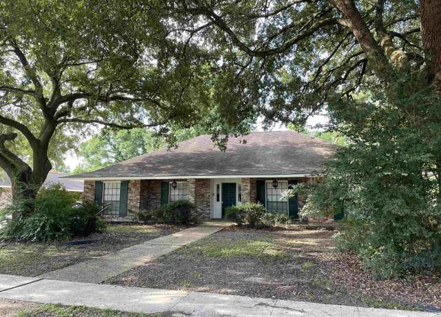 Property at 8932 Norfolk Dr, Baton Rouge, LA 70809, 4 beds, 2.5 baths