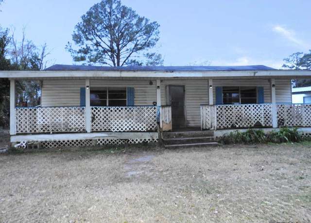 Property at 62245 Bayou Rd, Plaquemine, LA 70764, 3 beds, 2 baths