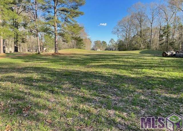 Property at 5960 Rosedown Pl, St Francisville, LA 70775