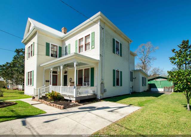 Property at 208 Morris St, Franklin, LA 70538, 4 beds, 2.5 baths