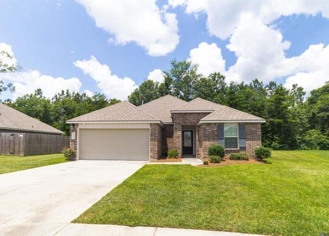 Property at 35691 Forest Manor Ave, Denham Springs, LA 70706, 3 beds, 2 baths