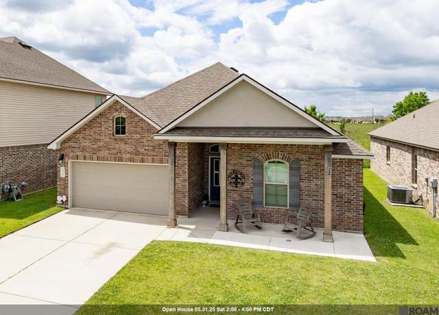 Property at 21332 Wood Glen Ave, Zachary, LA 70791, 4 beds, 2 baths
