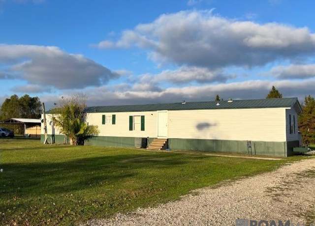 Property at 178 W Gulf Dr, Buras, LA 70041, 3 beds, 2 baths
