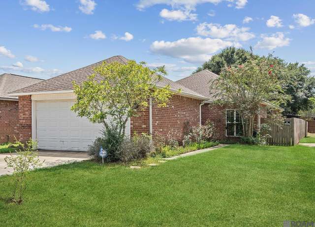 Property at 7556 Denham Dr, Denham Springs, LA 70726, 3 beds, 2 baths
